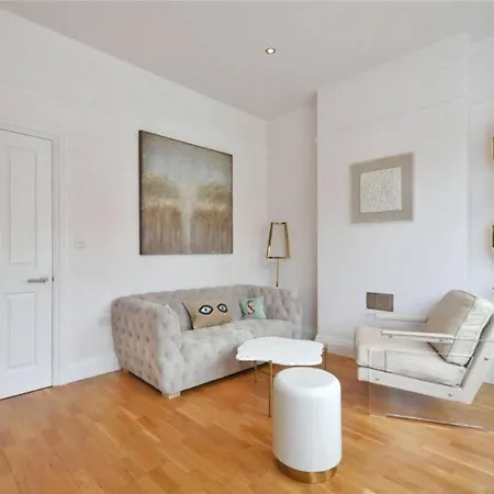 Luxury 3 Bed Apartment - Huge Outdoor Terrace & Amazing Transport Links London Exterior photo